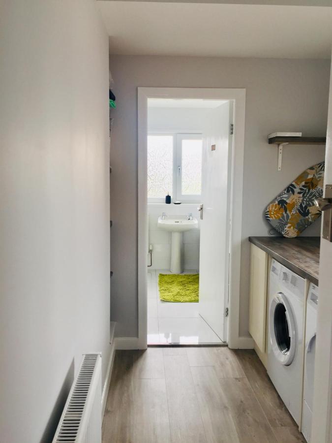 Quiet Residence Close To M6 Preston Samlesbury Екстер'єр фото
