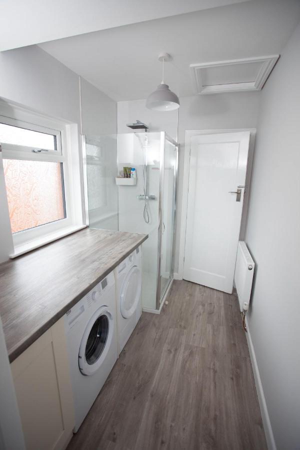 Quiet Residence Close To M6 Preston Samlesbury Екстер'єр фото